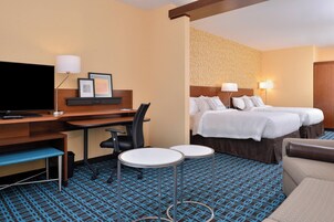 Suite, Multiple Beds | Hypo-allergenic bedding available, desk, blackout drapes