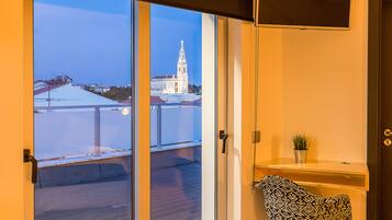 Suite, Balcony