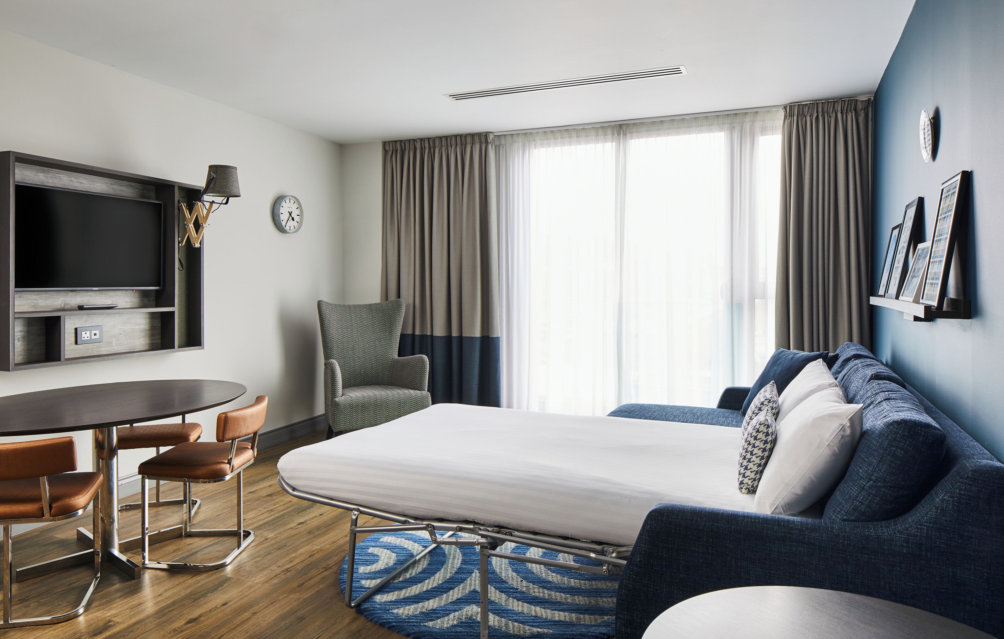 suite, 2 bedrooms, non smoking | extra beds