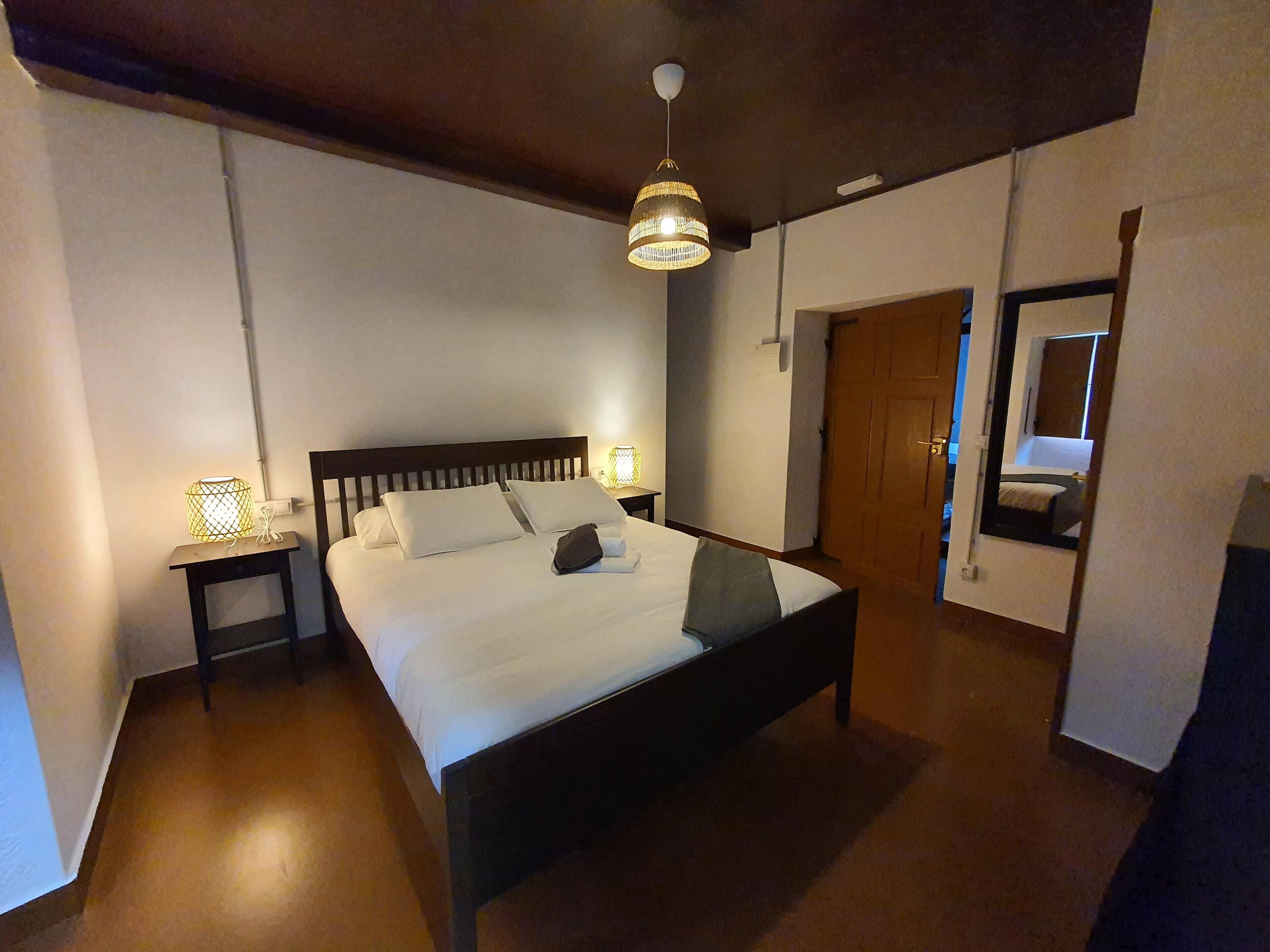 Wifi gratis y ropa de cama 