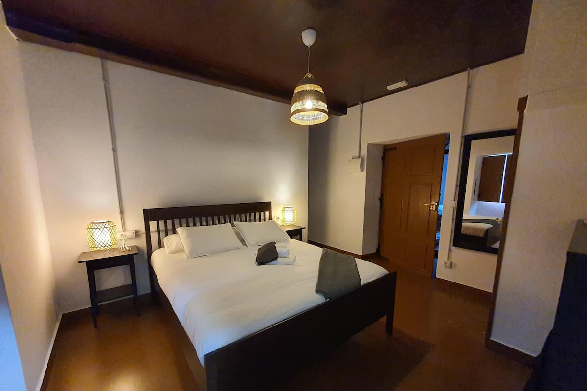 Wifi gratis y ropa de cama