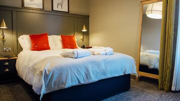 Desk, iron/ironing board, free WiFi, bed sheets