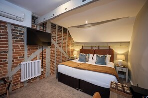 經典雙人房 | 書桌、熨斗/熨衣板、免費無線上網、床單