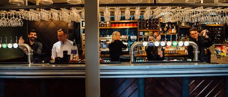 Bar (en la propiedad)