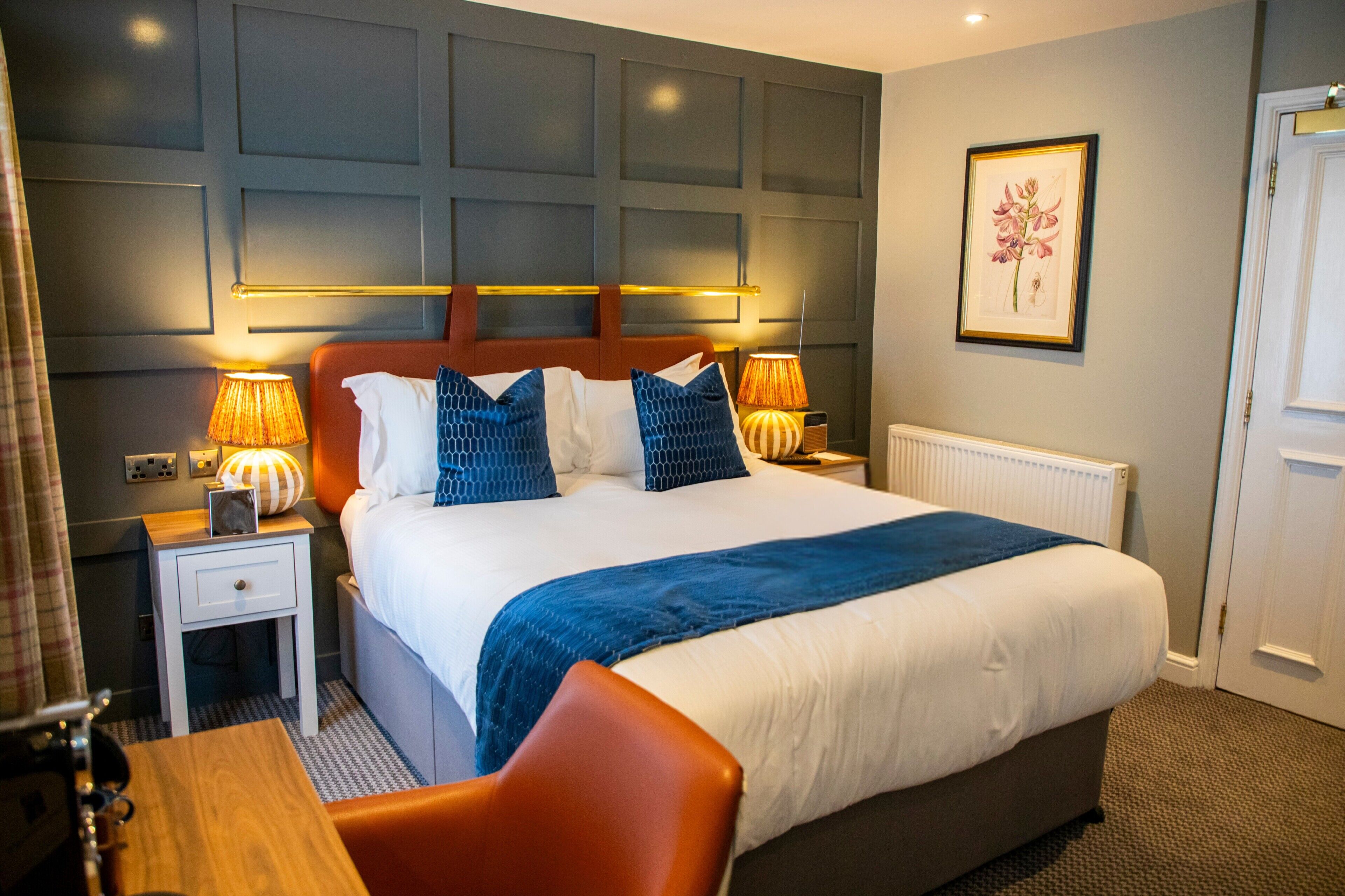 Classic-dobbeltværelse | Skrivebord, strygejern/strygebræt, gratis Wi-Fi, sengetøj