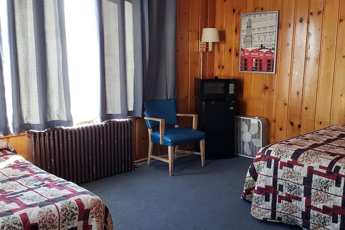 Standard Room, Berbilang Katil, Non Smoking | Langsir/tirai gelap terus, Wi-fi percuma