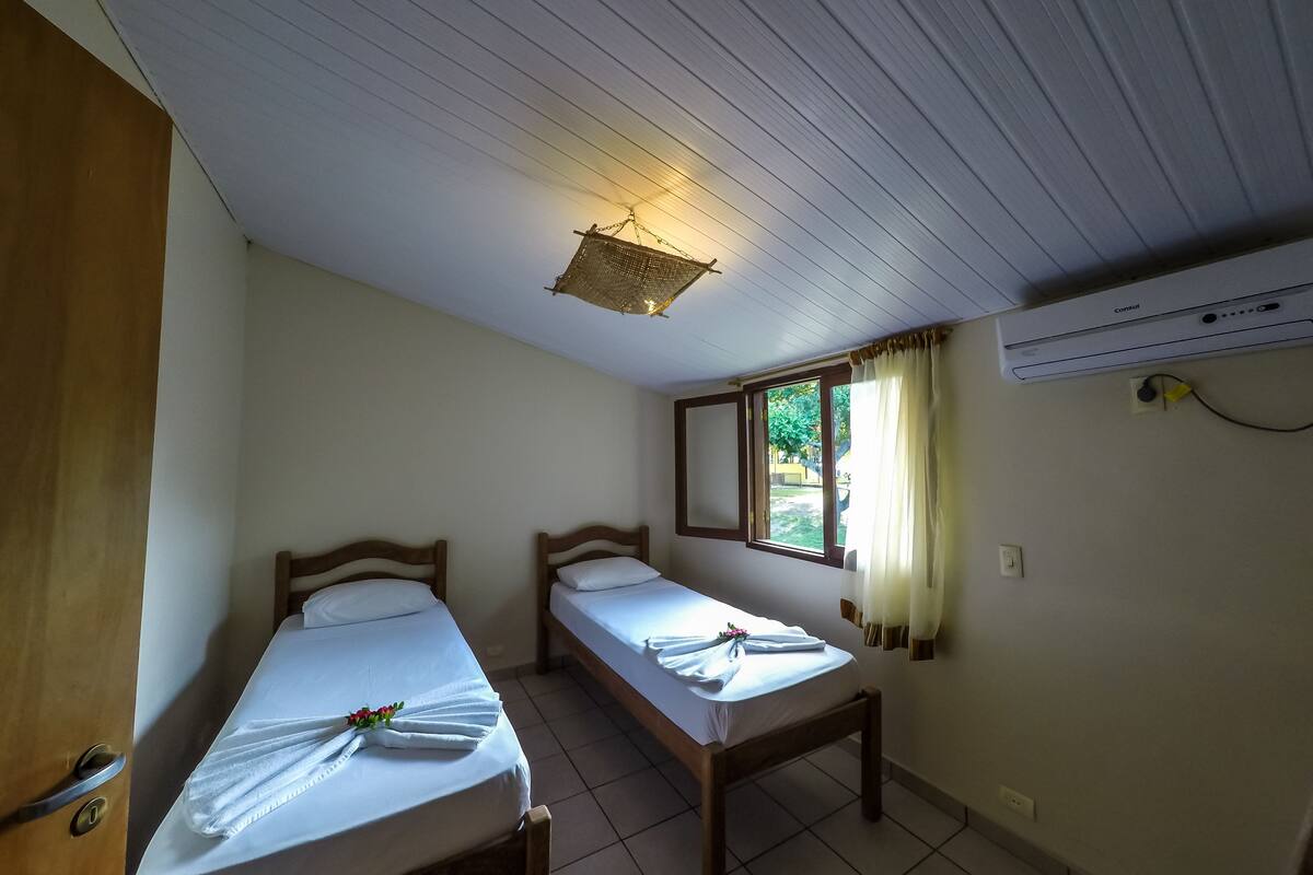 Minibar, free WiFi