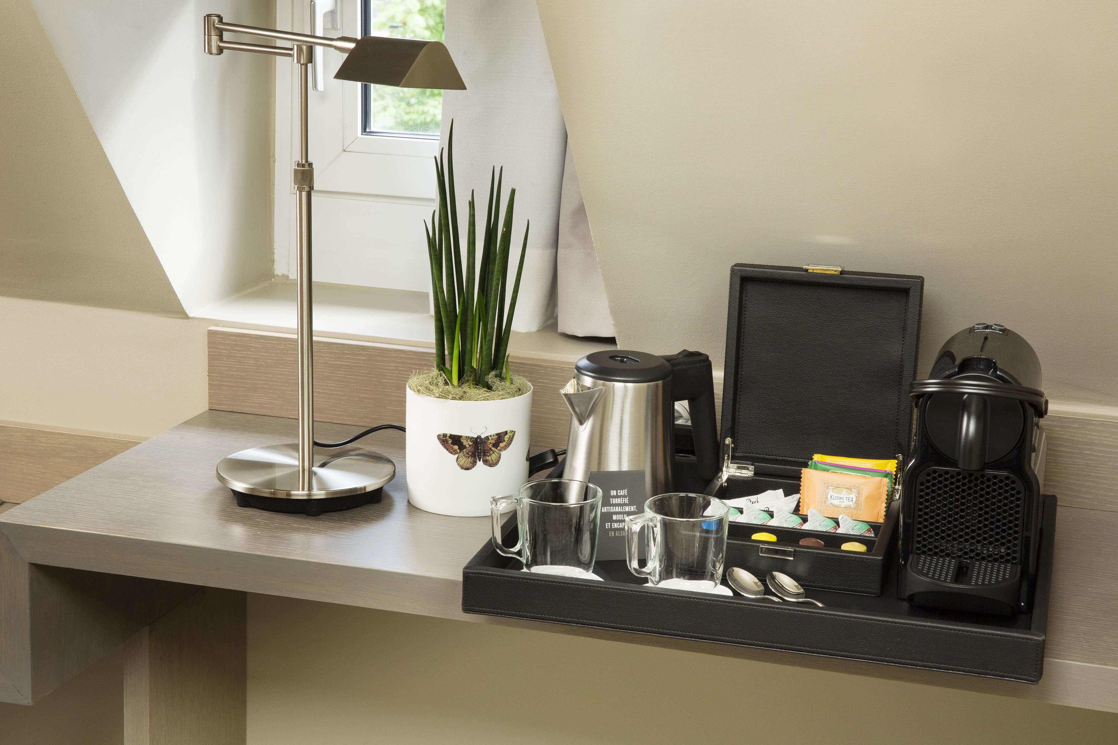 deluxe double room | coffee and/or coffee maker