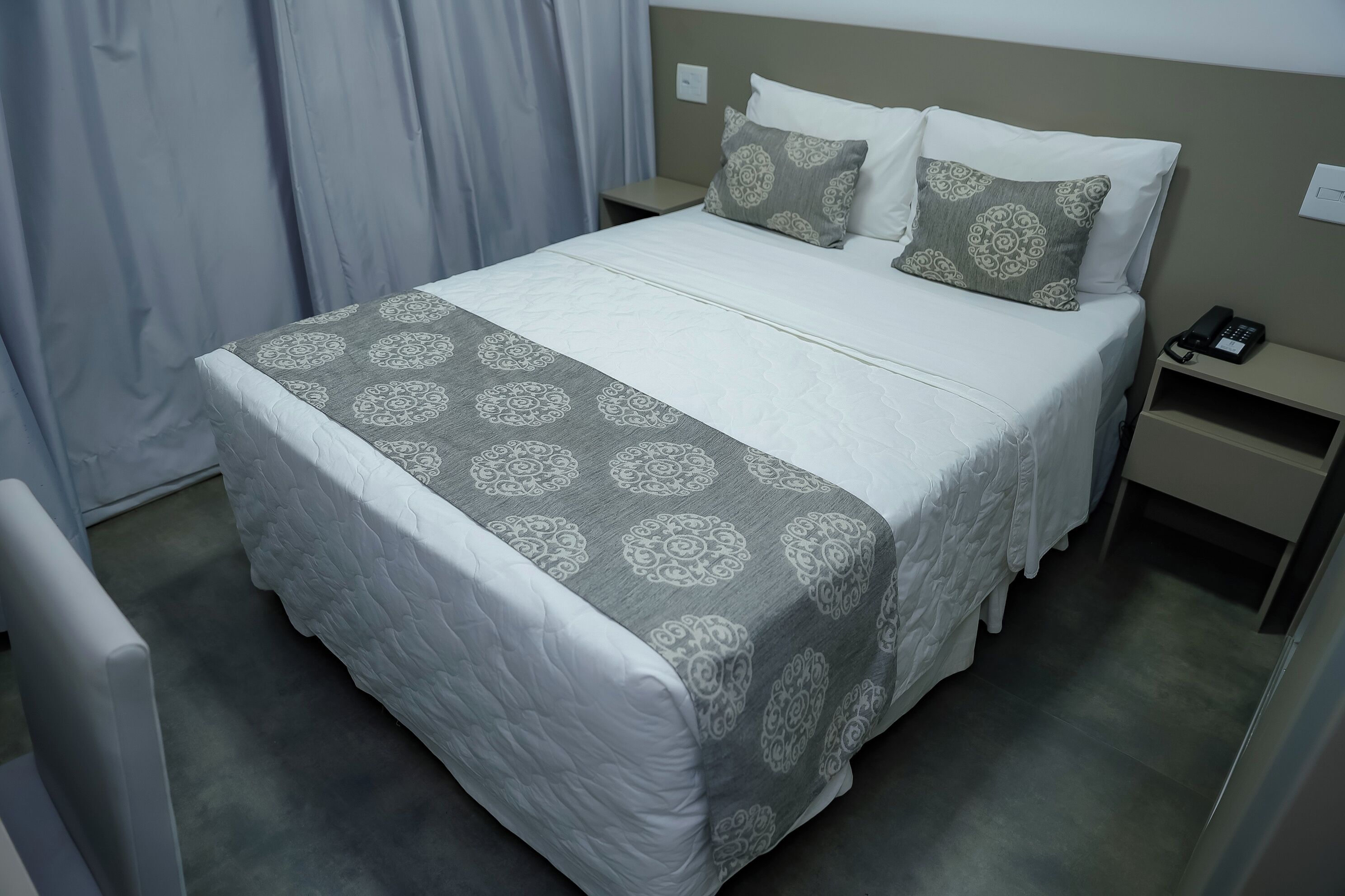 Deluxe Double Room Single Use | Minibar, in-room safe, blackout drapes, soundproofing