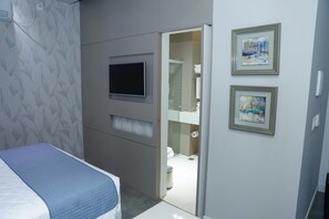 Presidential Double Room | Minibar, in-room safe, blackout curtains, soundproofing - Hotel Verona Tower (Divinopolis)