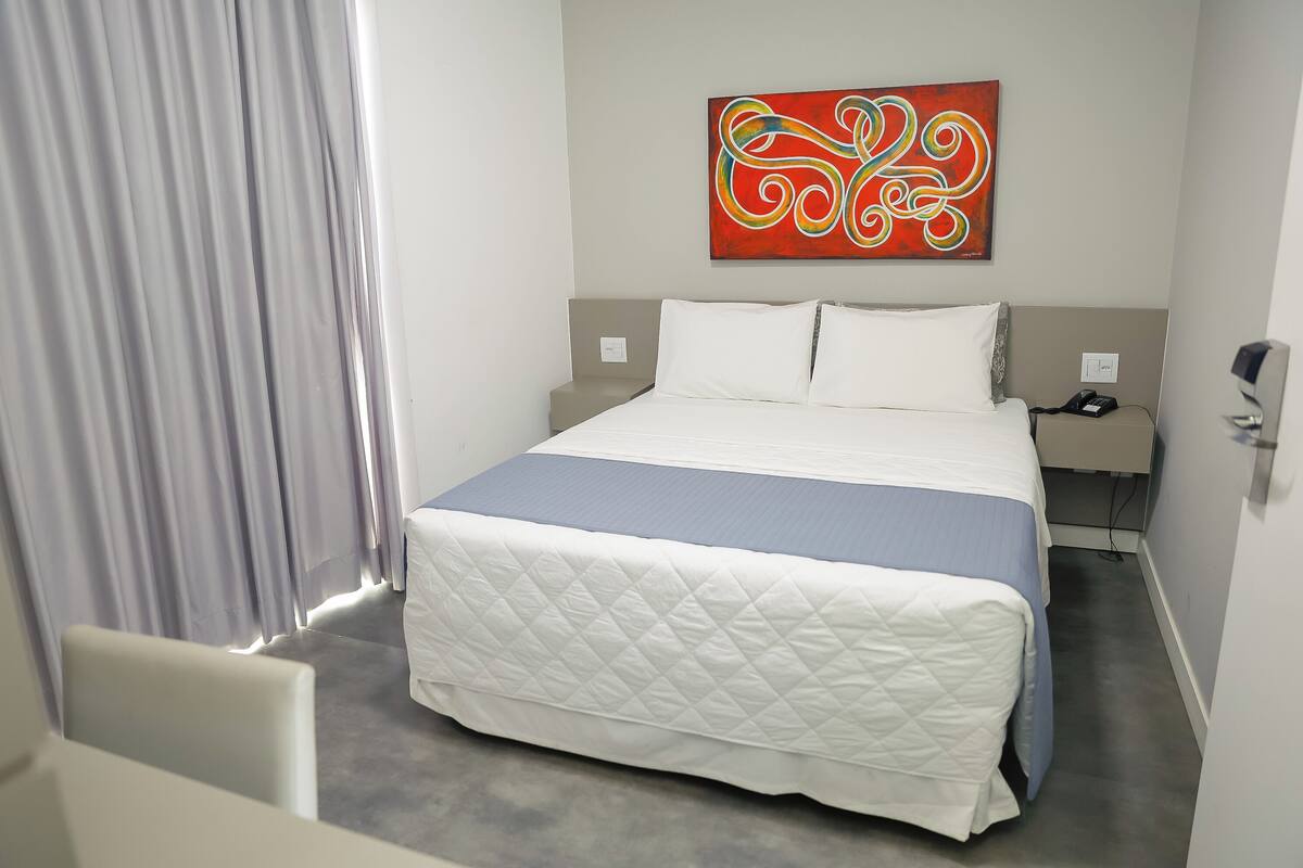 Suite Master | Minibar, in-room safe, blackout drapes, soundproofing