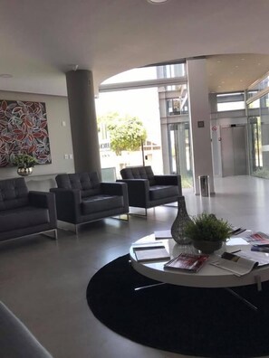 Déjeuner et dîner servis sur place, spécialités Cuisine brésilienne