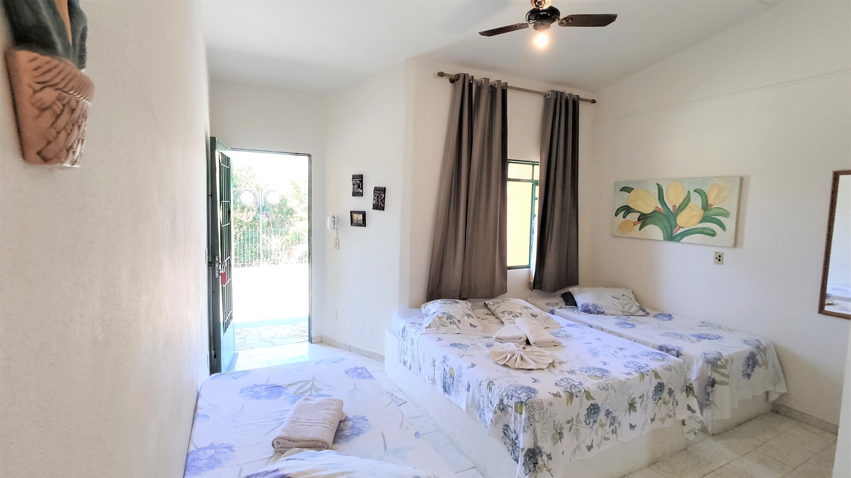 Family Chalet | Minibar, free WiFi, bed sheets