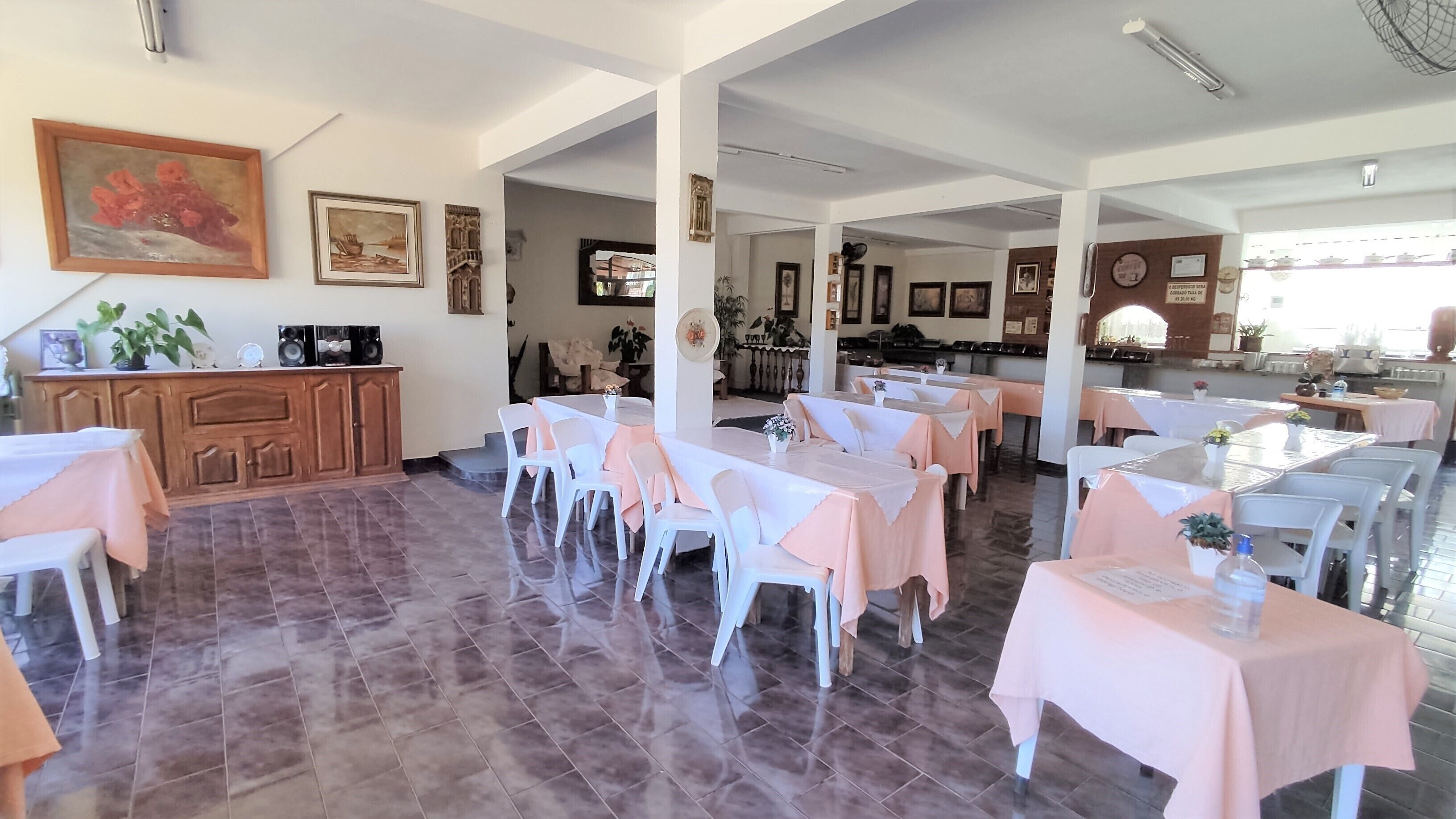 Café da manhã e almoço