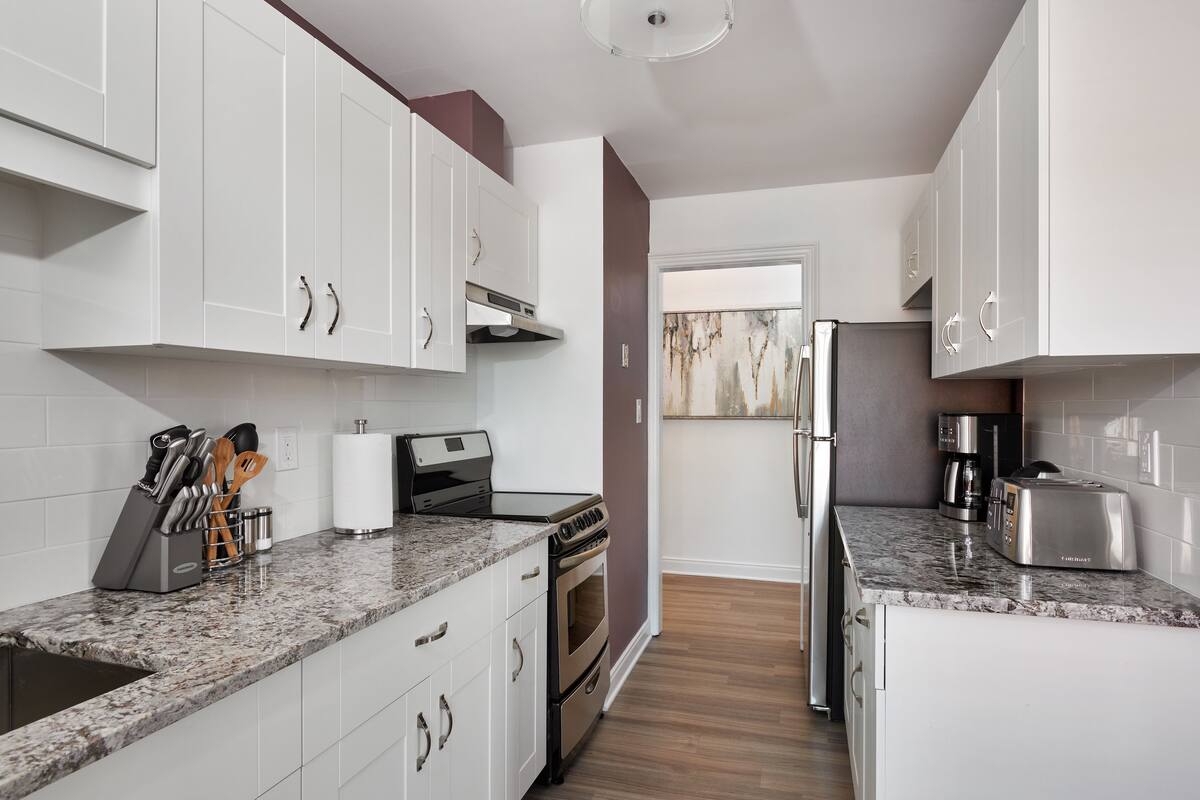 comfort apartment, 1 bedroom | private kitchenette | fridge, microwave, oven, stovetop