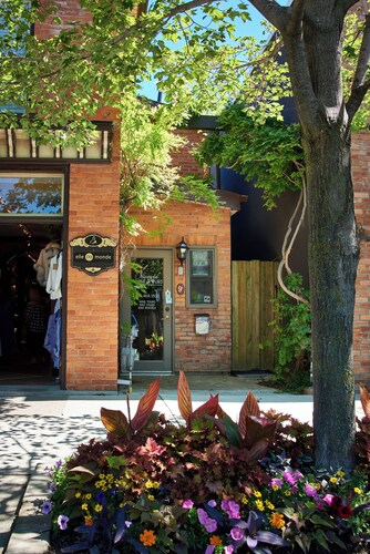 Vine Village Apartments