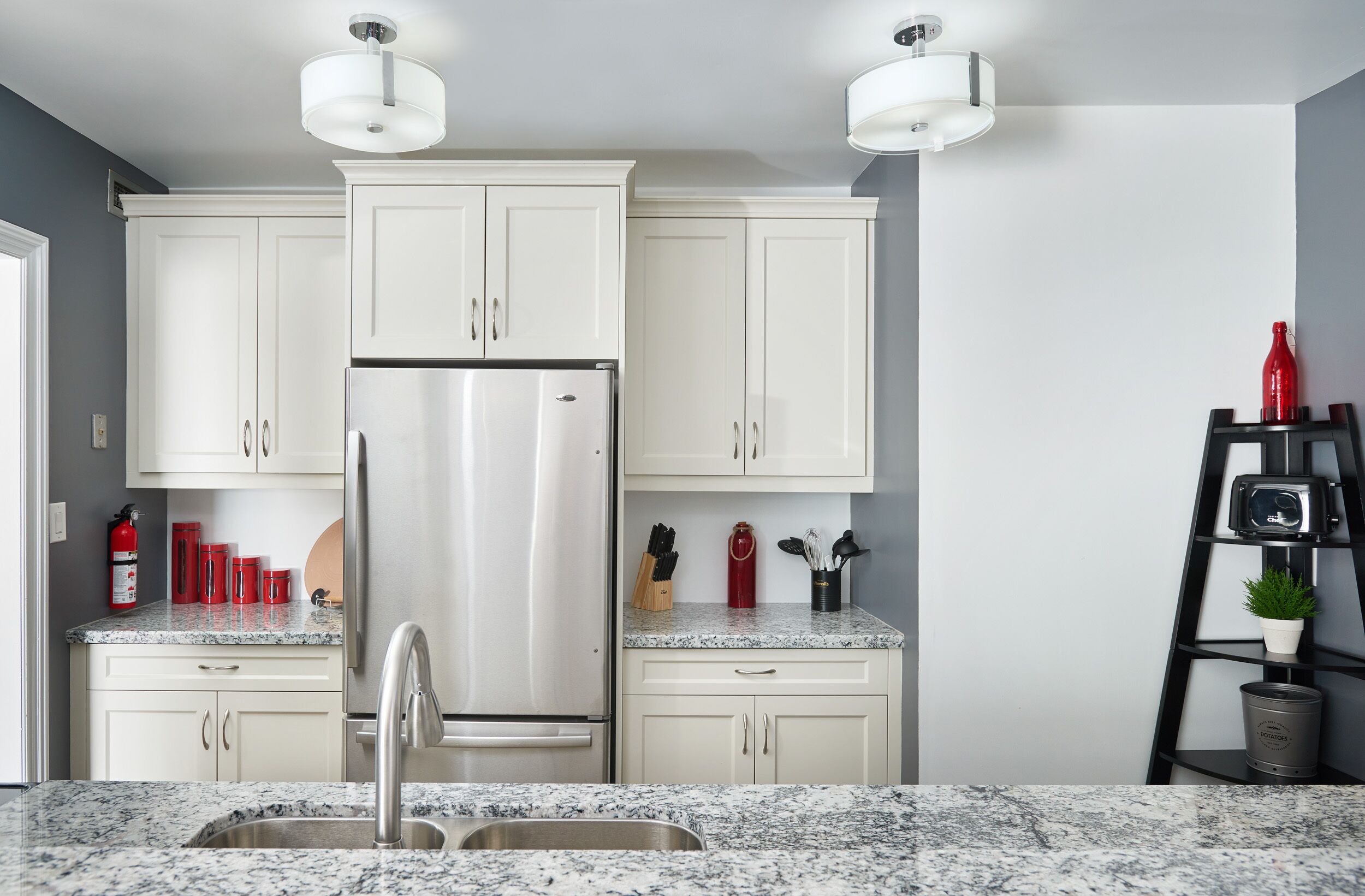 Zinfandel Room | 1 bedroom, individually decorated, individually furnished