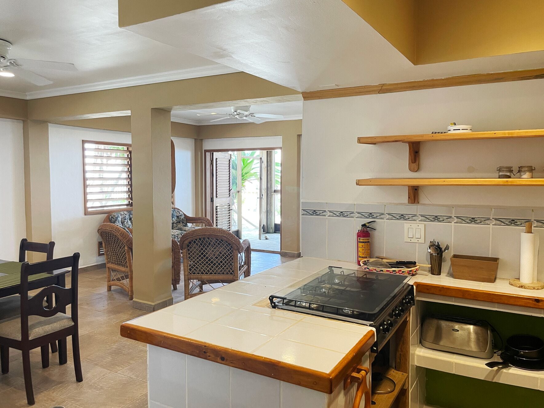 Family Apartment, 2 Bedrooms, Kitchen, Beachfront | Private kitchen