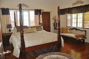 Luxury Villa, 4 Bedrooms, Ocean View | 1 bedroom, in-room safe, individually decorated, individually furnished - Grande Haven (Oracabessa)