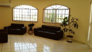 Sala de estar en el lobby