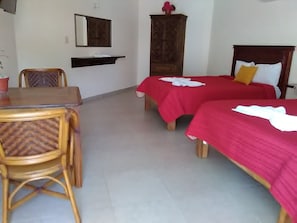 Double Room, 2 Double Beds | Iron/ironing board, free cots/infant beds, rollaway beds, free WiFi - HOTEL GRAN PARK (Tuxpan)