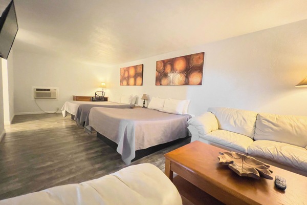 Comfort Double Room, 2 Queen Beds | WiFi (free), bed sheets