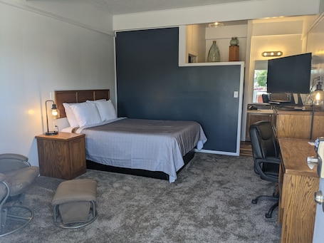 Comfort Single Room | Free WiFi, bed sheets