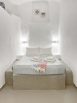 3 chambres, coffres-forts dans les chambres, fer et planche à repasser