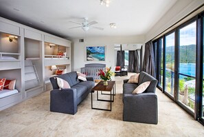 Smart TV, table tennis, stereo, printers