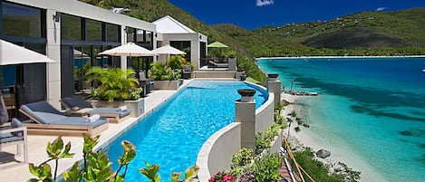 Una piscina riscaldata