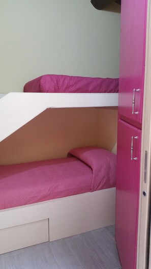 3 Schlafzimmer, Bügeleisen/Bügelbrett, WLAN, Bettwäsche