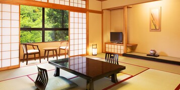 传统客房, 无烟房, 河景 (JP style, Unit bath or without bath) | 迷你吧、客房内保险箱、办公桌、免费 WiFi