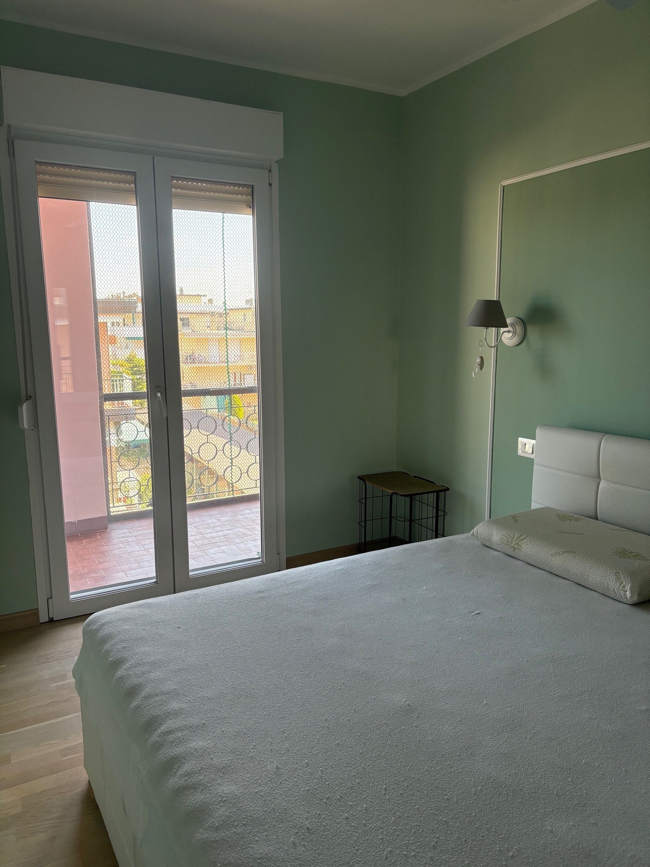 2 camere, ferro/asse da stiro