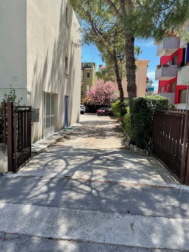 DEGRÉ - APPARTEMENT AVEC GRAND BALCON