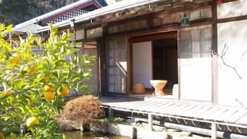 Minibar, Zimmersafe, kostenloses WLAN