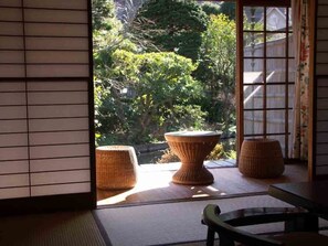 Minibar, in-room safe, free WiFi - Ryokan Hanareya Ishidaya (Kawazu)