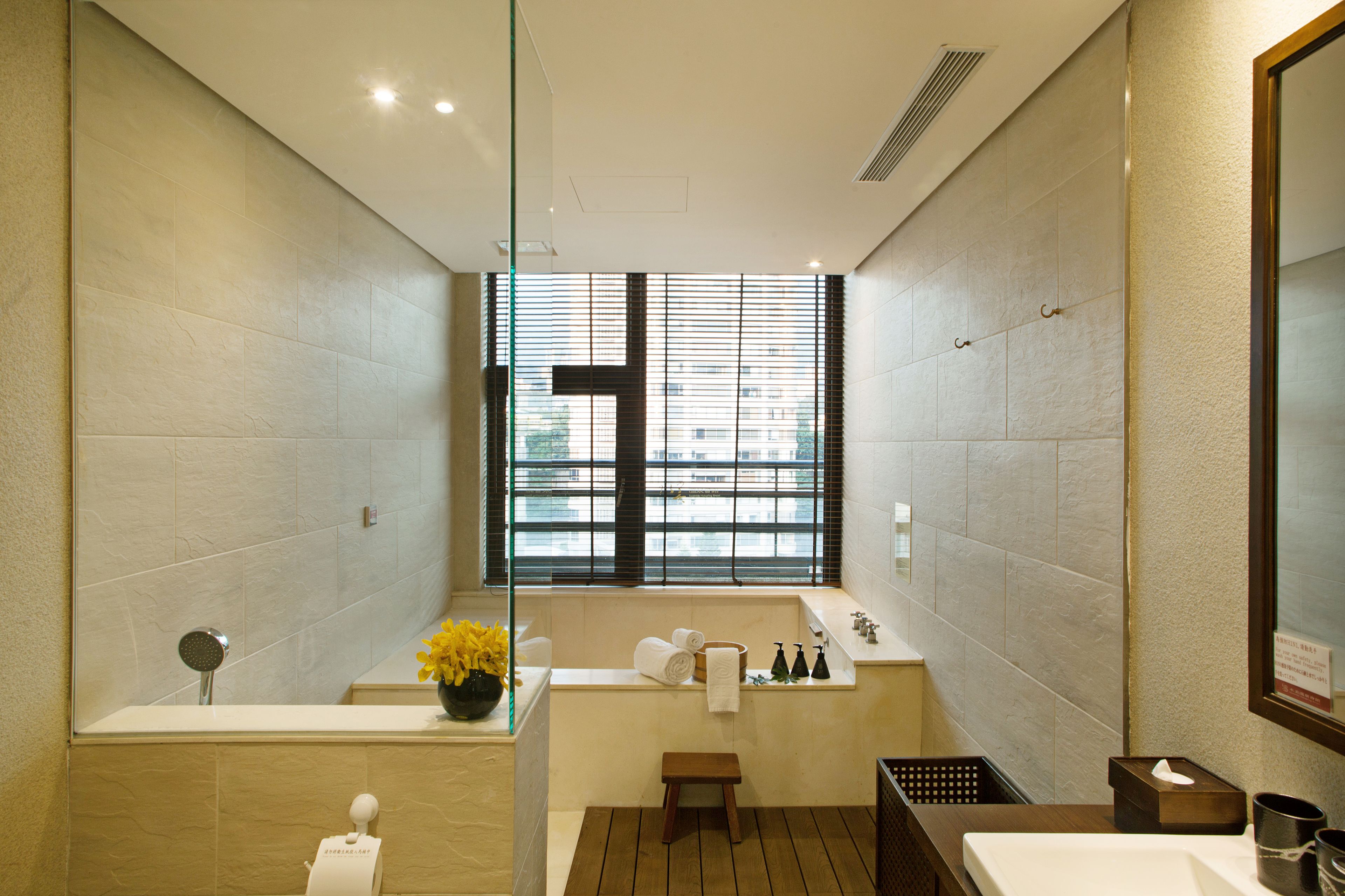 separate bathtub and shower, spring water bathtub, hair dryer, slippers