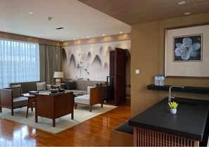 Premium Suite | Living area | Flat-screen TV - Beitou SweetMe Hot Spring Resort (Taipei)