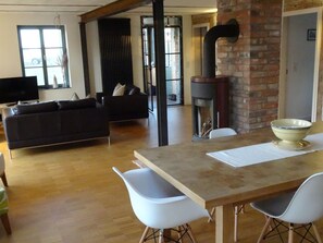 Interior - Old renovated farmhouse, ca.1840, high quality furnishings with Bodden view (Ummanz)