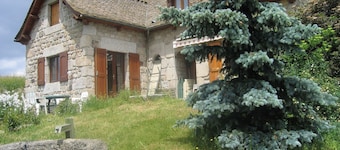 Lozère Saint-Alban in quiet character villa apt 4 pers near nature