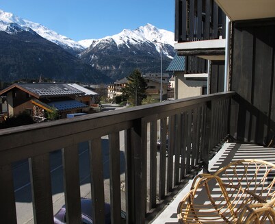 ALSO 6-ROOM APARTMENT 3 ROOMS 