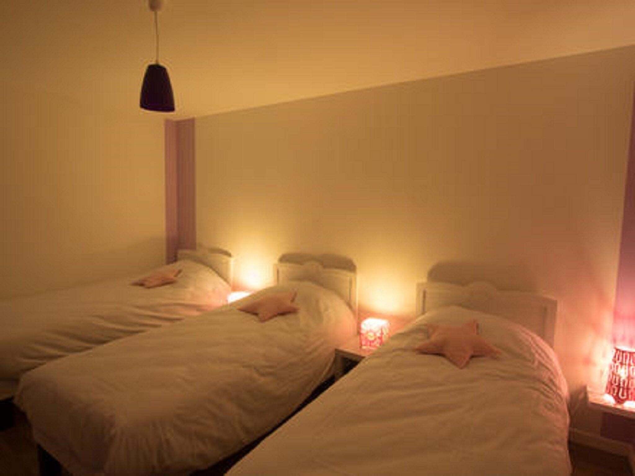 3 habitaciones, tabla de planchar con plancha y wifi gratis 