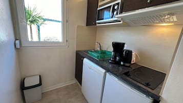 Réfrigérateur, lave-vaisselle