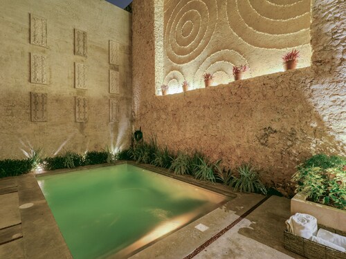 Casa Osito - Santiago Architectural Masterpiece