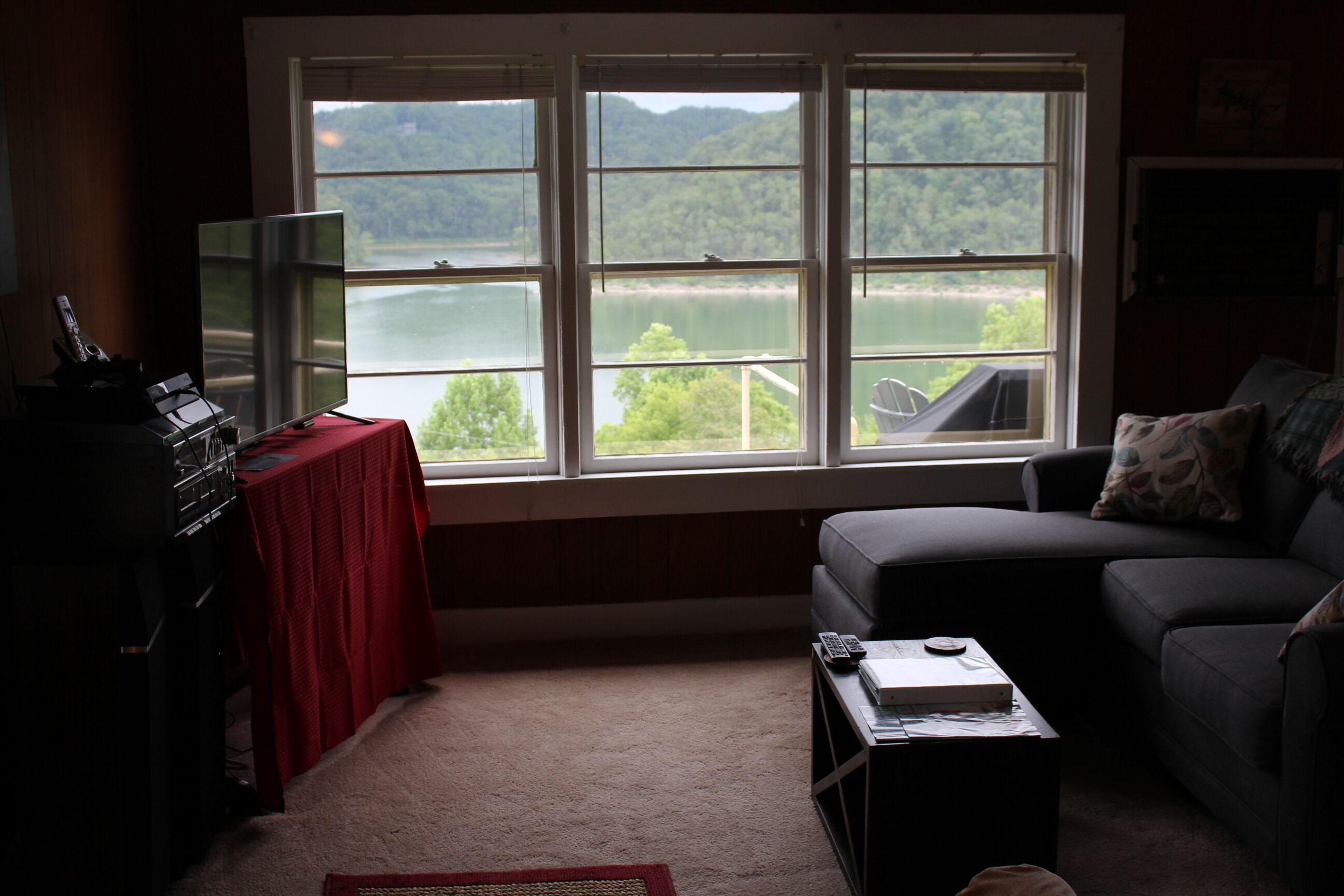 Year Round Center Hill Lake View - Cookeville, TN