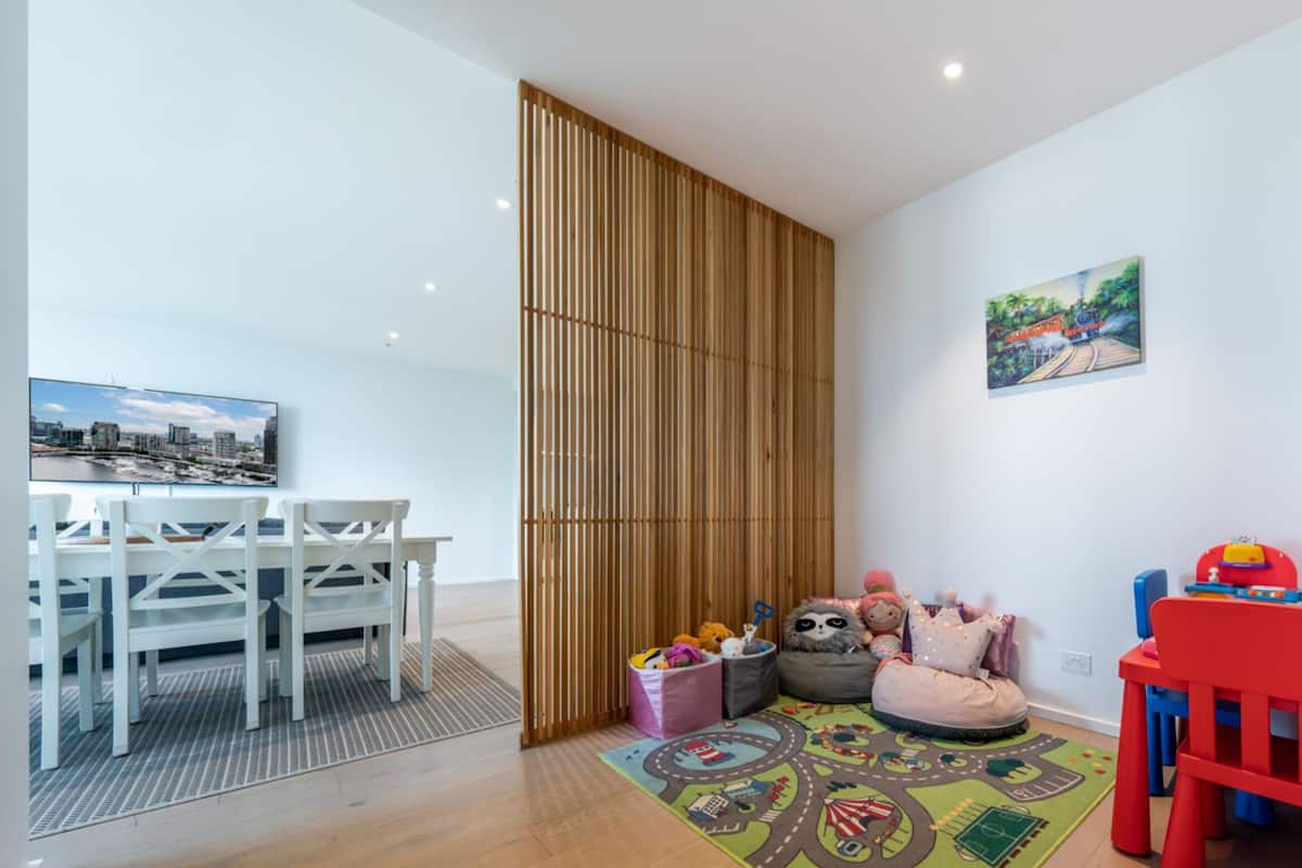 Three Bedroom Two Bathroom Apartment Harbor View with Kids Area | Living area | 50-inch flat-screen TV with cable channels, TV, Netflix
