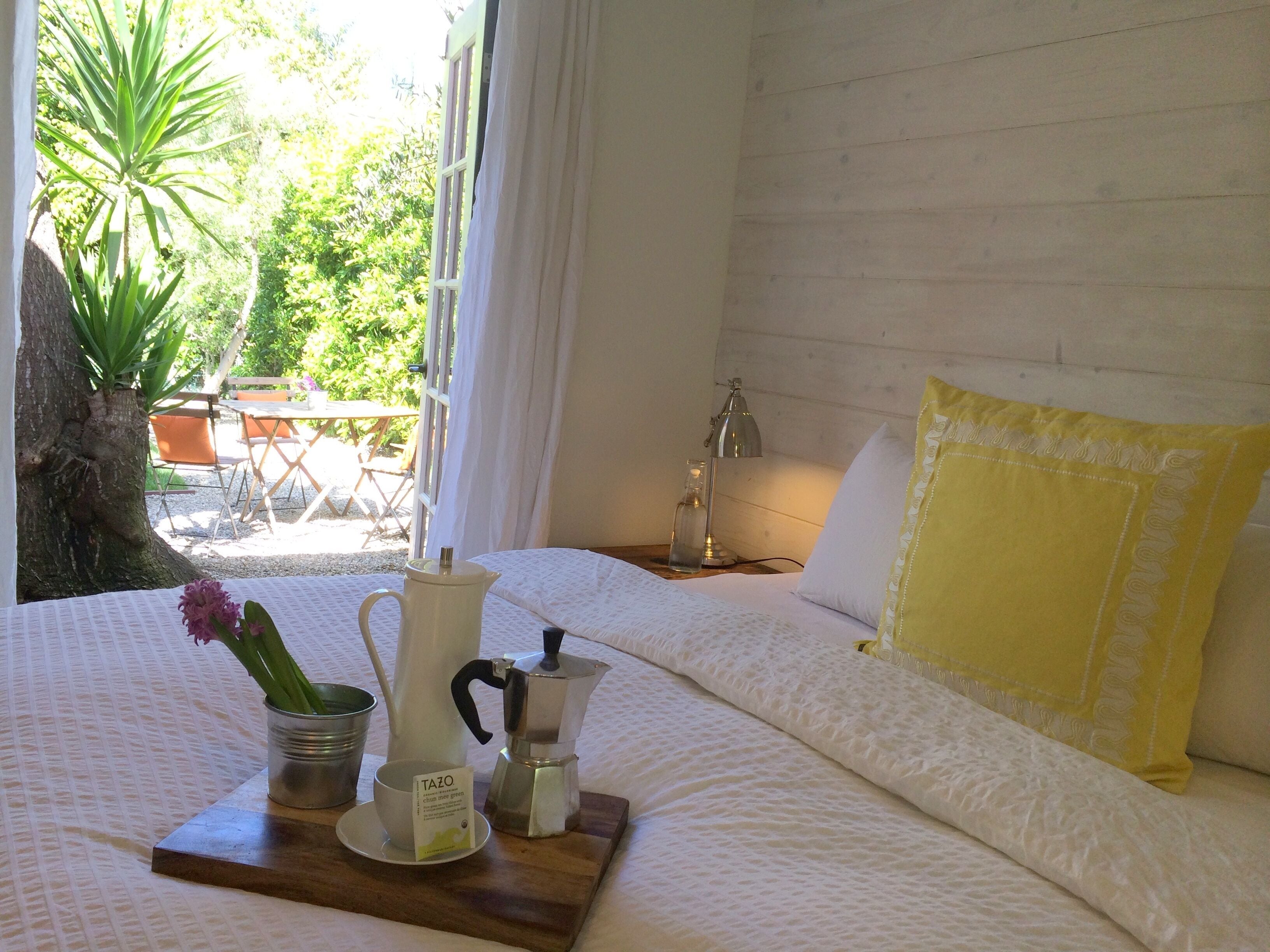 Newly Restored 2 Bed 2 Bath Oasis House In The Heart Of West Hollywood