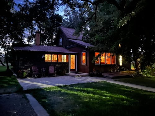 Bar 7 Ranch House - historiallinen koti työskentelevällä karjatilalla