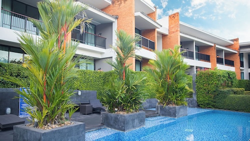 B2 Mae Hong Son Premier Hotel