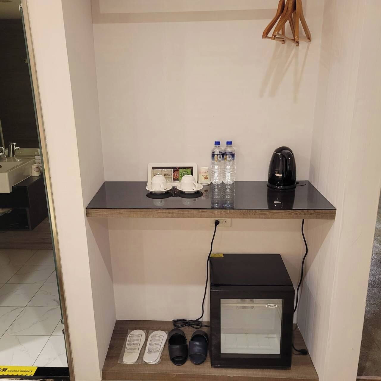 economy double room (no window, b1)  | minibar, desk, blackout curtains, soundproofing